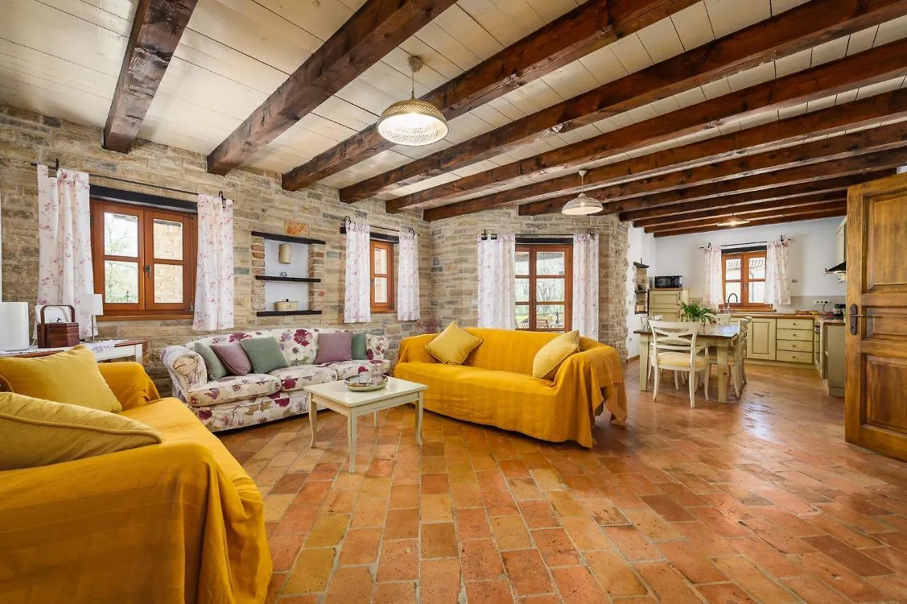 Villa Elaya Brecevici 0*,