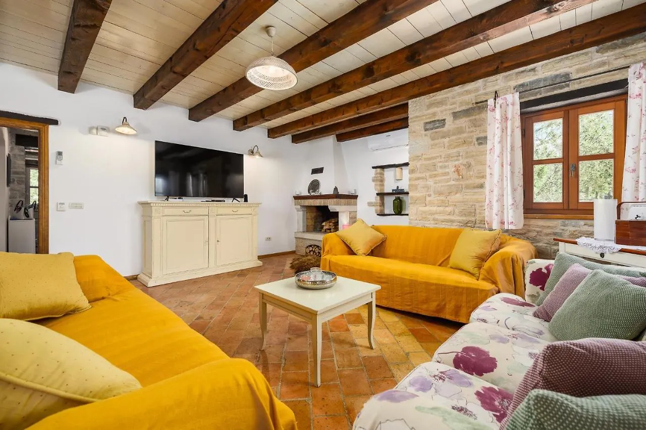 Villa Elaya Brecevici