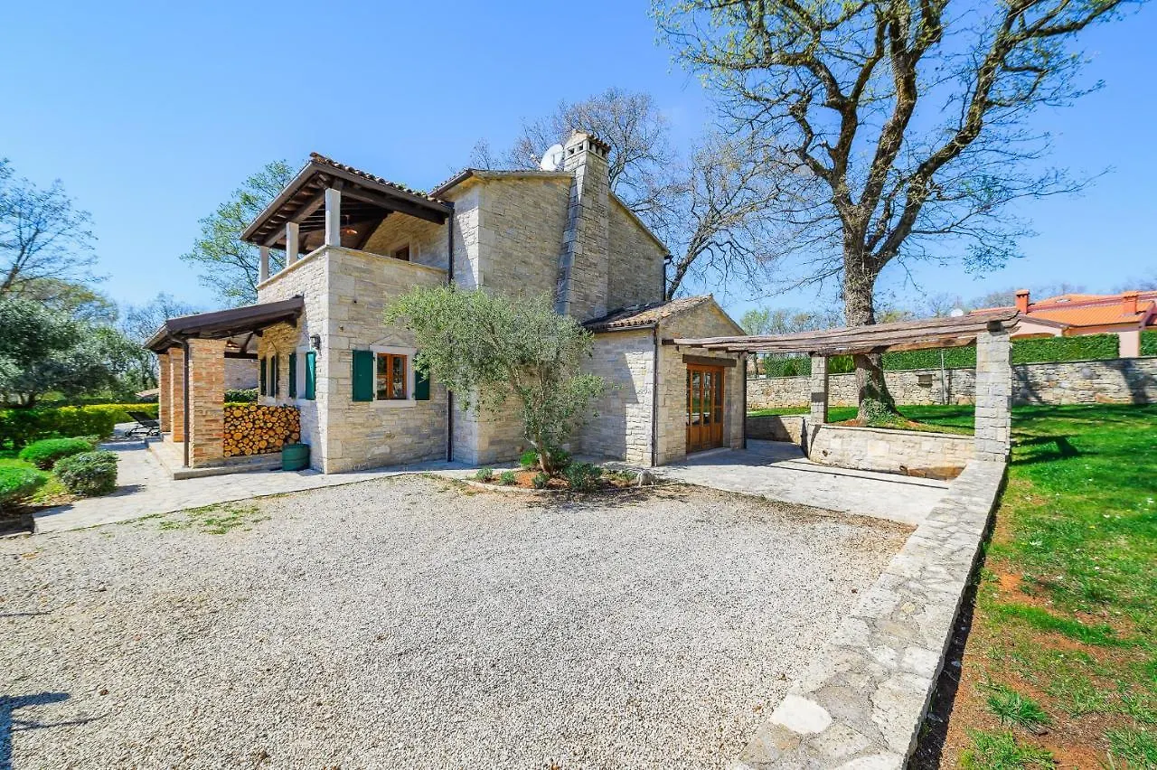 Villa Elaya Brecevici